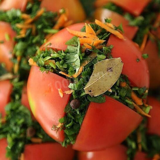 Рецепт малосольных фаршированных помидоров