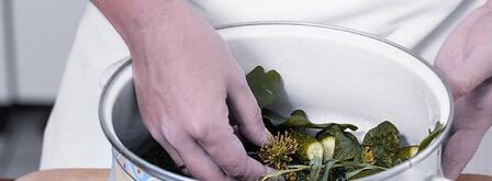 малосольные огурчики с хреном. Шаг 3