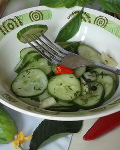 Малосольные огурцы к обеду