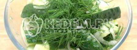 острые малосольные огурчики. Шаг 5