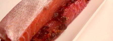 семга малосольная с черной смородиной. Шаг 4