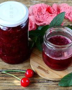 Вишневое варенье