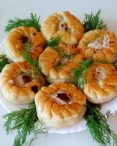 Беляши жареные дрожжевые с мясом