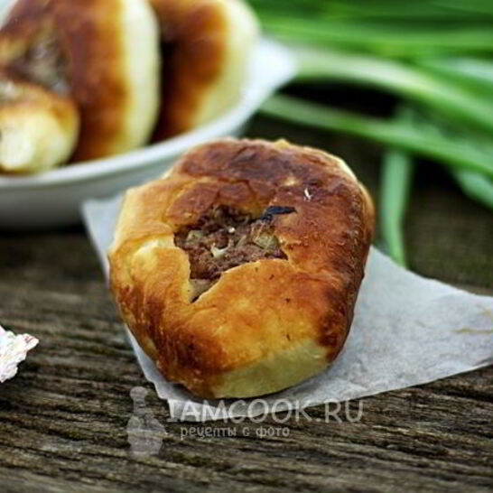 Рецепт пышных беляшей на сковороде