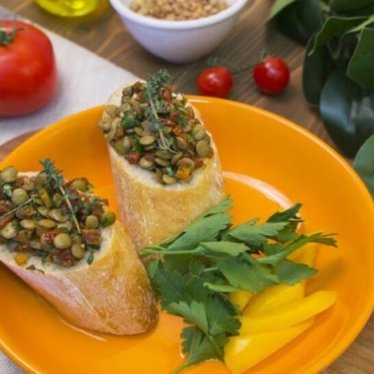 Рецепт брускетты с чечевицей