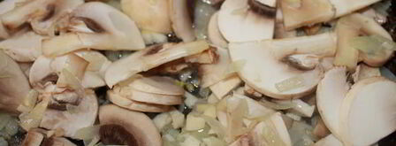 брускетта с грибами и свежими помидорами. Шаг 4