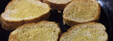 брускетта с помидорами и чесноком. Шаг 4