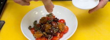 брускетта с помидорами и оливками. Шаг 7