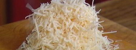 горячий бутерброд с моцареллой, шпинатом и соусом песто. Шаг 4