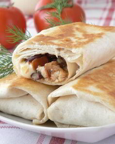 Буррито с курицей и фасолью