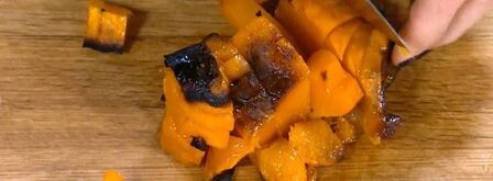 буррито с тыквой, курицей и фасолью. Шаг 8