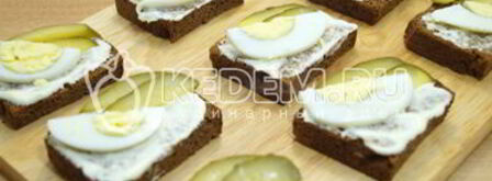 бутерброды со шпротами. Шаг 7