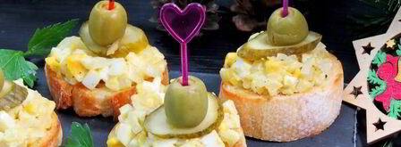 закусочные бутерброды с луком и яйцами. Шаг 7