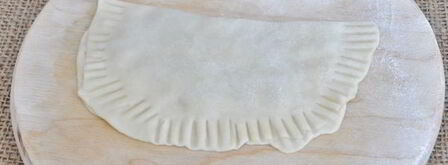 чебуреки с филе индейки. Шаг 16