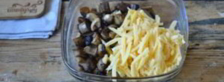 чебуреки с грибами и сыром. Шаг 7