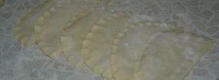 чебуреки с сочной начинкой. Шаг 5