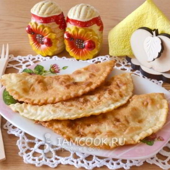 Рецепт домашних чебуреков с мясом