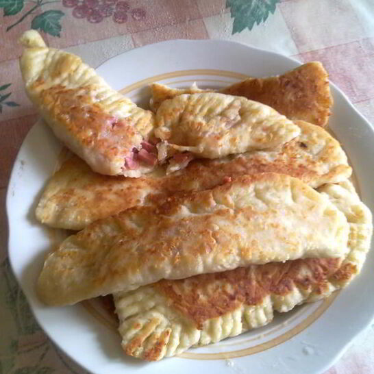 Рецепт сырных чебуреков