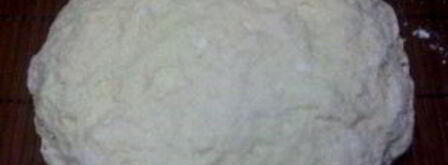 тесто на чебуреки на молоке. Шаг 4