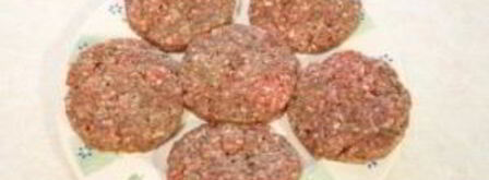 чизбургеры с говядиной, беконом и сыром. Шаг 4