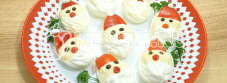 фаршированные яйца дед мороз. Шаг 8