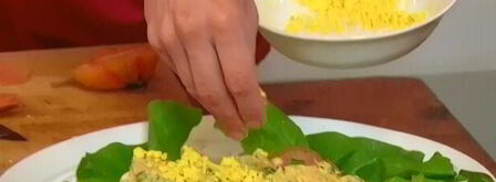 фаршированные яйца мимоза. Шаг 10