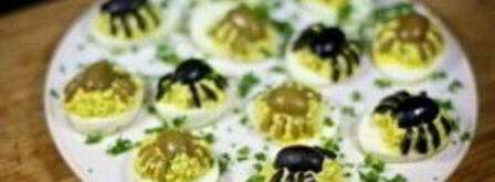 фаршированные яйца-пауки на хэллоуин. Шаг 6