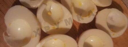 фаршированные яйца с килькой. Шаг 3