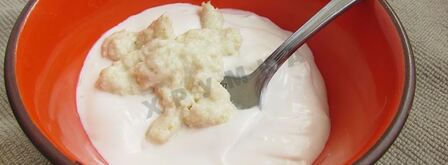 фаршированные яйца с рулетиками из малосольной кильки. Шаг 6