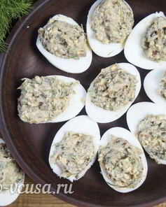 Яйца фаршированные луком