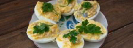 яйца, фаршированные сельдью. Шаг 6