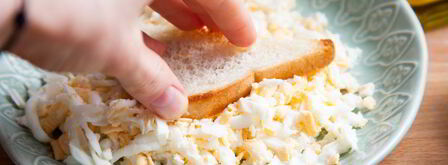 гренки с яйцом. Шаг 9