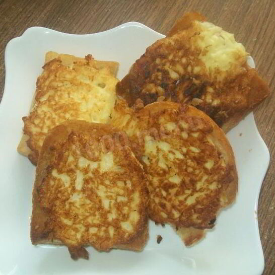Рецепт сырных гренков с сыром и чесноком