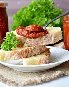 Айвар-икра из запеченной паприки с баклажанами