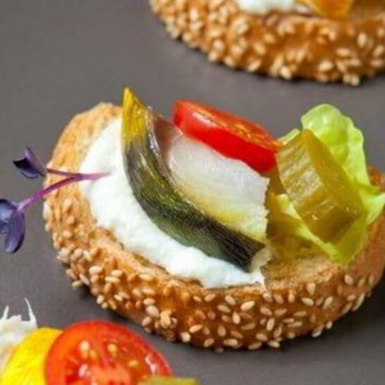 Рецепт канапе из скумбрии