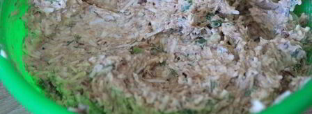 канапе с консервированным тунцом и чесночным майонезом. Шаг 6