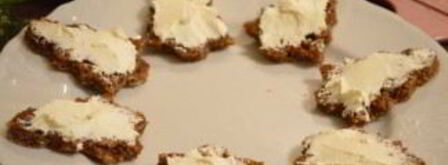 канапе с семгой и сыром. Шаг 3