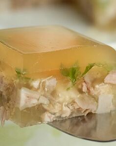 Мясной холодец