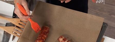 хот-дог с беконом и луком фри. Шаг 4