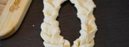 плетеные хот-доги с гуакамоле. Шаг 3