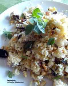 Кускус с баклажанами, фетой и беконом