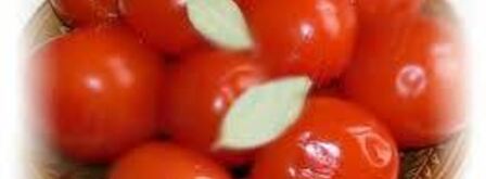 маринованные помидоры с морковной ботвой. Шаг 3