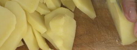 фриттата с картофелем, сладким перцем и зеленым луком. Шаг 4