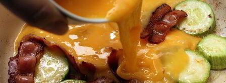 омлет с беконом и кабачками. Шаг 4