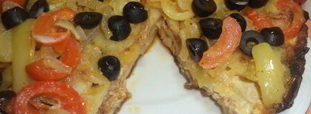 омлет с фаршем, картофелем, болгарским перцем и маслинами. Шаг 7