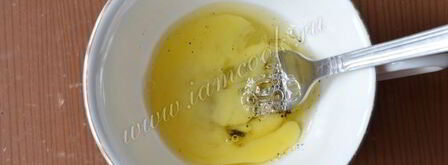 омлет с луком-пореем и кинзой. Шаг 5