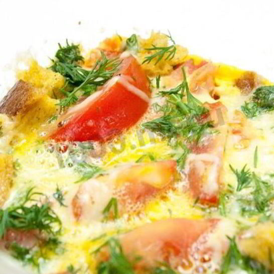 Рецепт омлета с сыром и помидорами в микроволновке