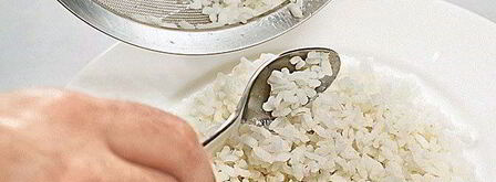 оякодон — японский омлет с рисом и курицей. Шаг 8