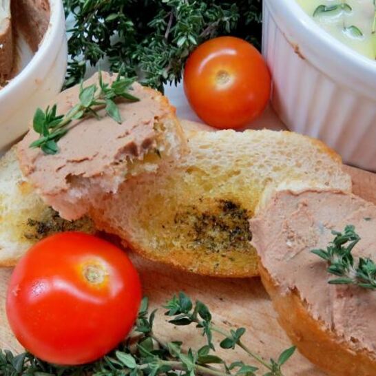 Рецепт паштета из куриный печени с тимьяном