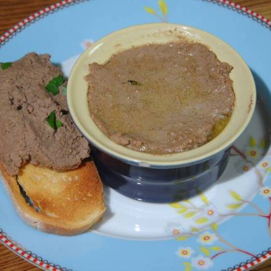 Рецепт паштета из печени кролика с шалотом и тимьяном